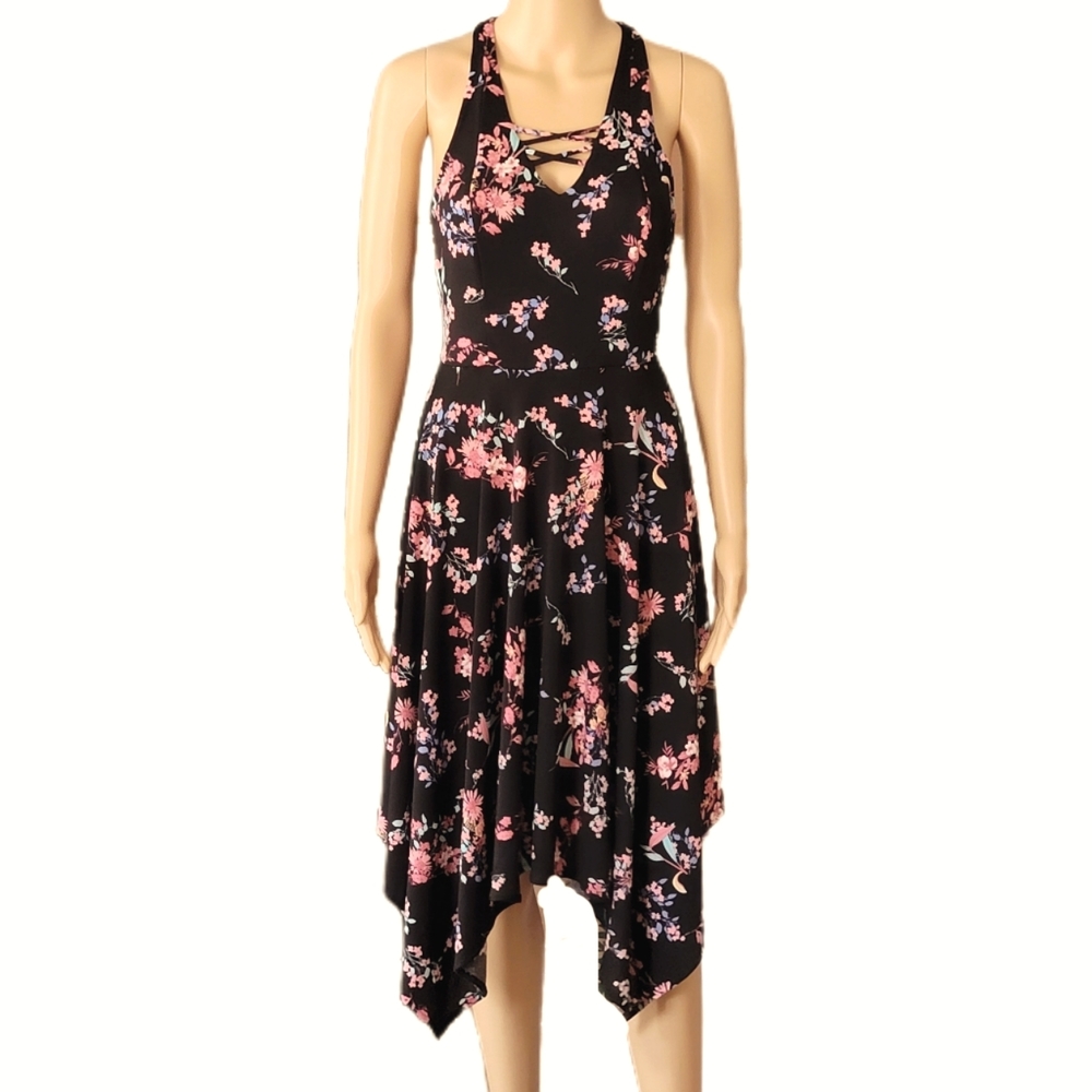 Candie's Black And Pink Floral Print Shark Bite Hem Strappy Dress Small …